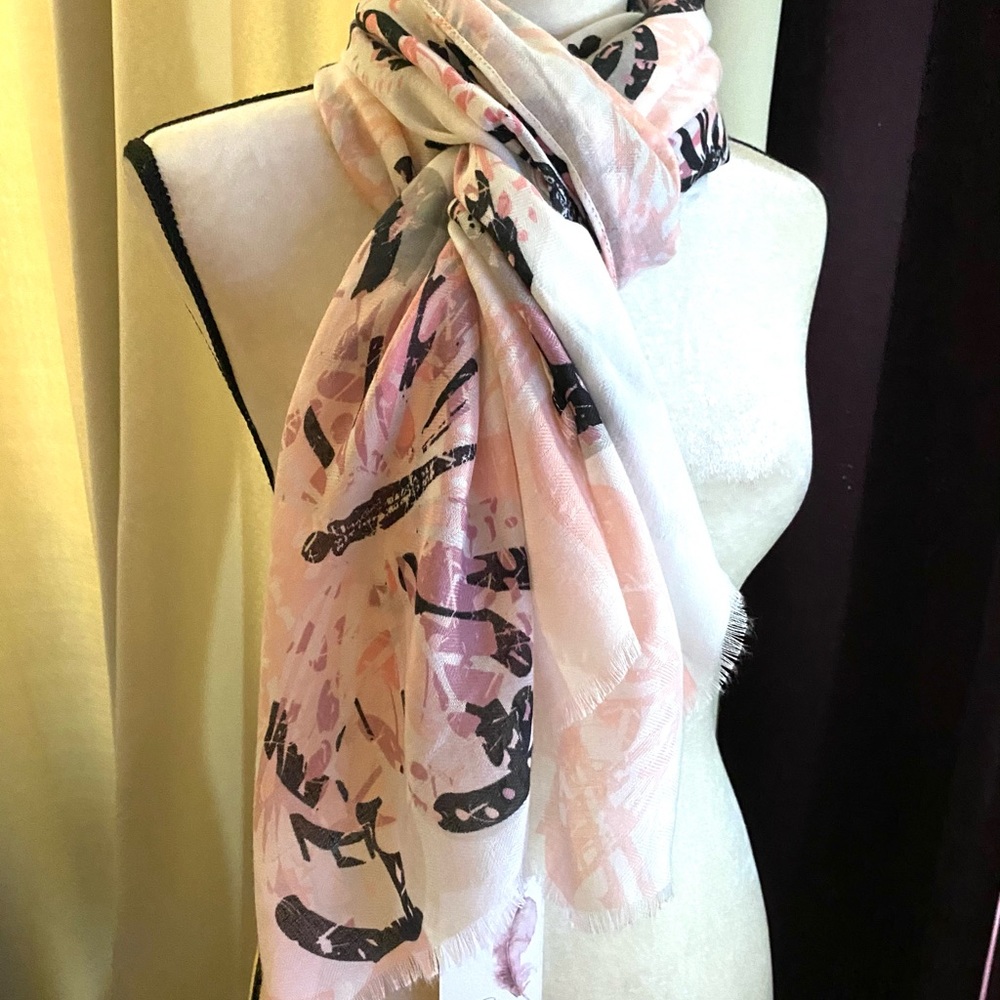Jessica Simpson Scarf -butterflies🦋 🦋